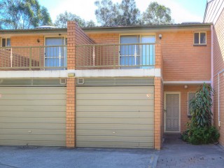 View profile: 3 Bedrooms! 2 Bathrooms! Pool & Tennis Court in Complex!