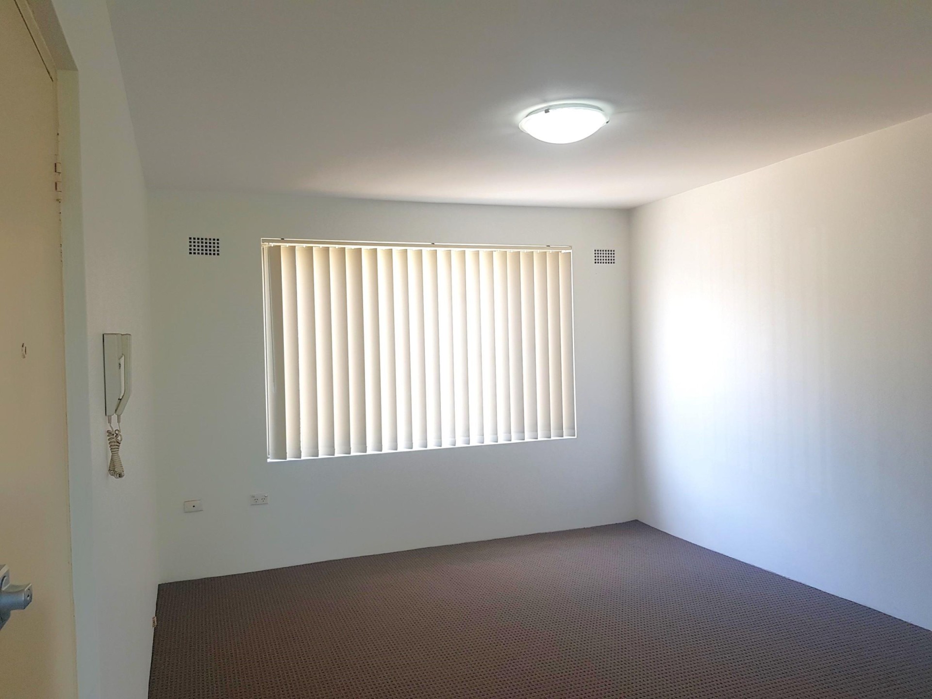 Outstanding Location - Close to Station!