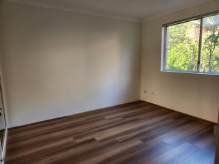 View profile: Just Like New Inside! Walk to Station!