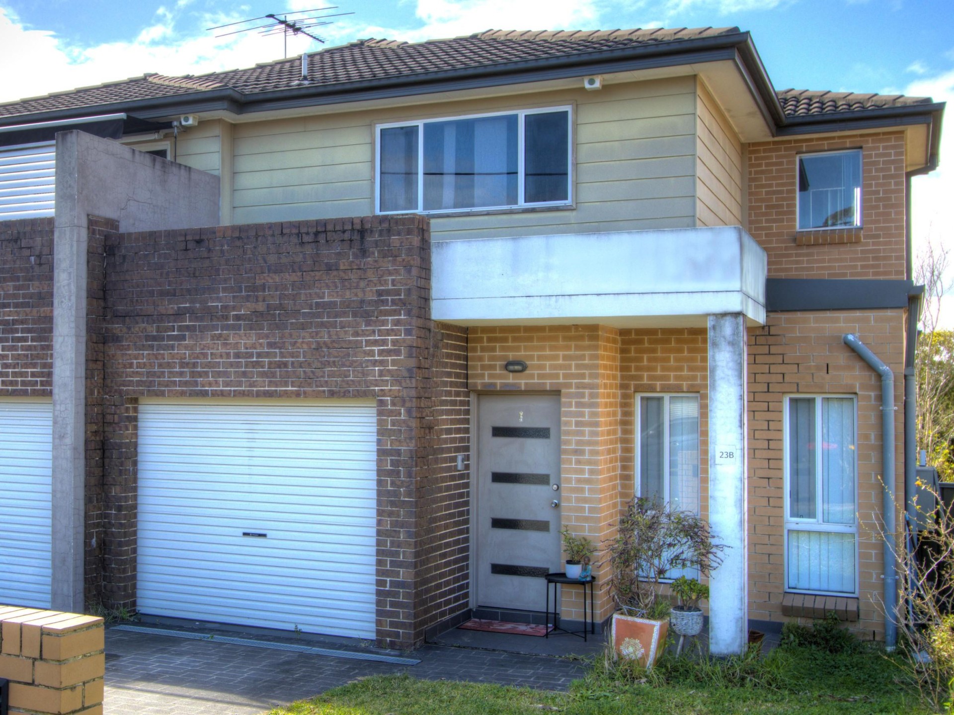 Torrens Title, Walk to Station, Shops & Girraween Public School