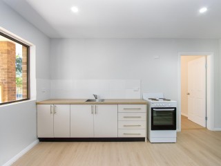 View profile: Outstanding Value! 6 Beds, 5 Baths, 5 Acres Plus Pool!