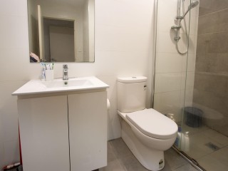 View profile: Quality Modern Apartment-Two Minutes to Station & Shops!