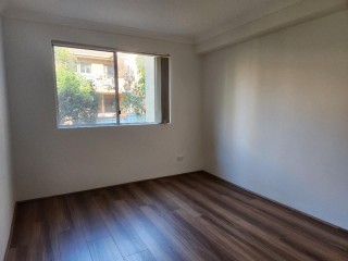 View profile: Just Like New Inside! Walk to Station!