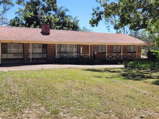 View profile: Outstanding Value! 6 Beds, 5 Baths, 5 Acres Plus Pool!