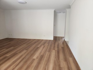 View profile: Just Like New Inside! Walk to Station!